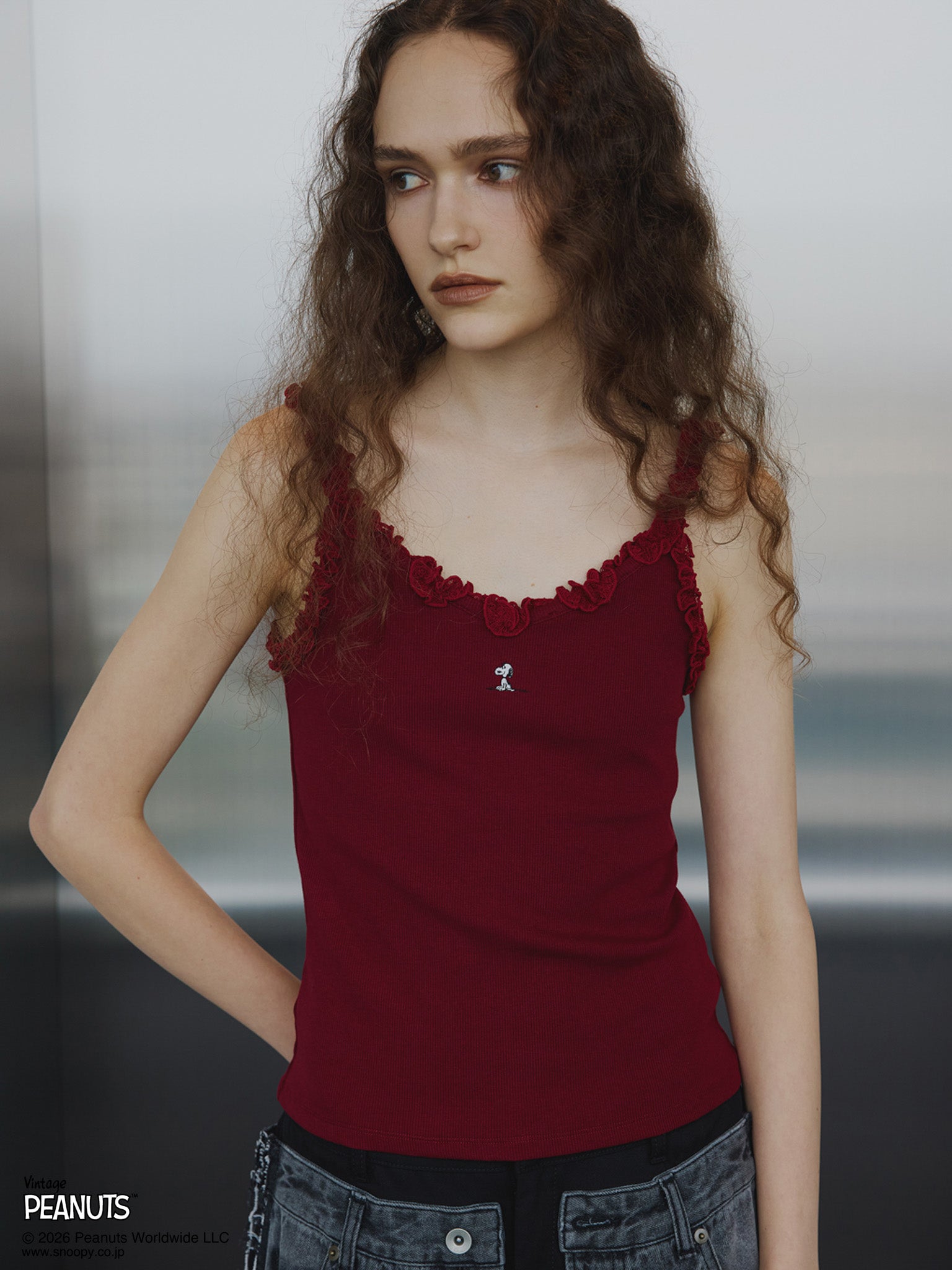VINTAGE PEANUTS TWIST FRILL RIB CUT CAMISOLE