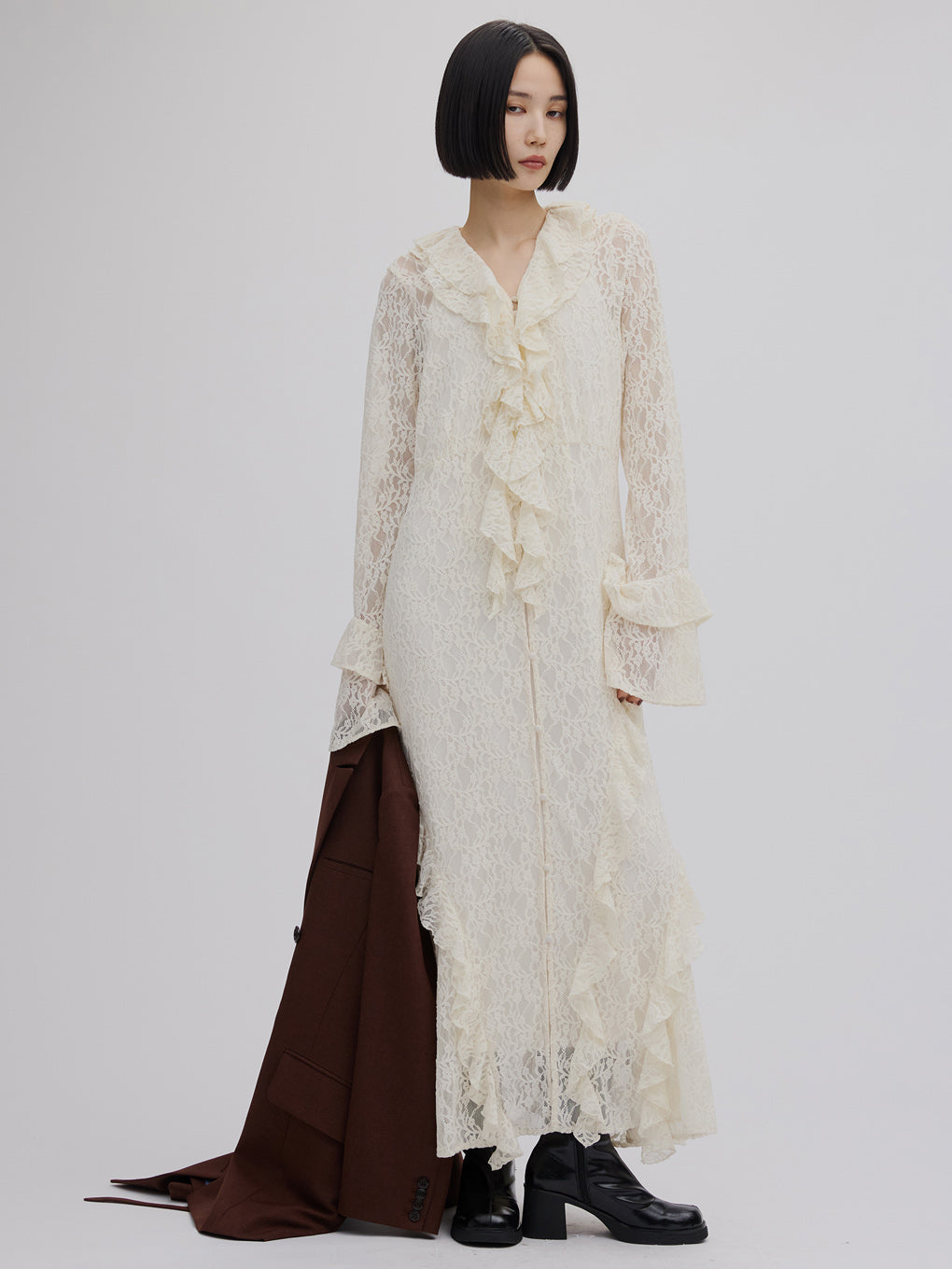 UND 2WAY CUT LACE FRILL DRESS