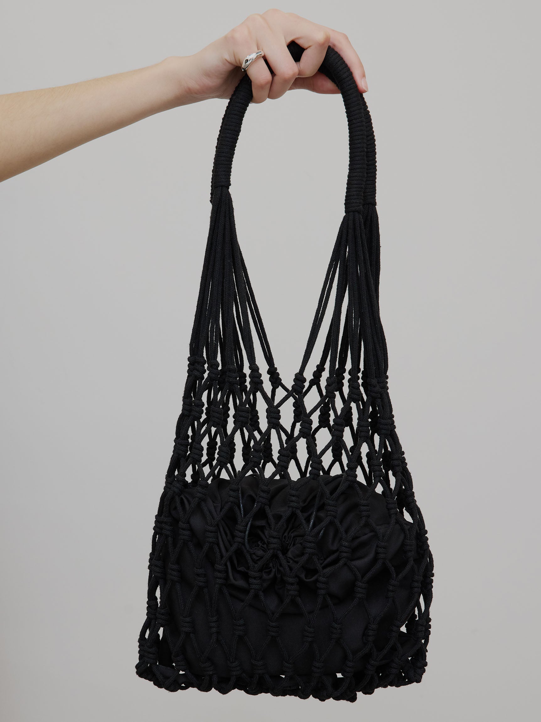 HAND WIDE MESH BAG