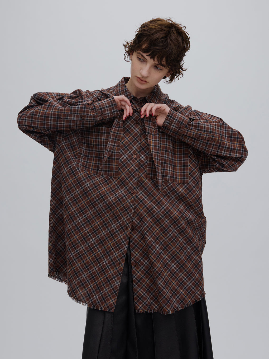 CHECK SCARF SET FRINGE SHIRT