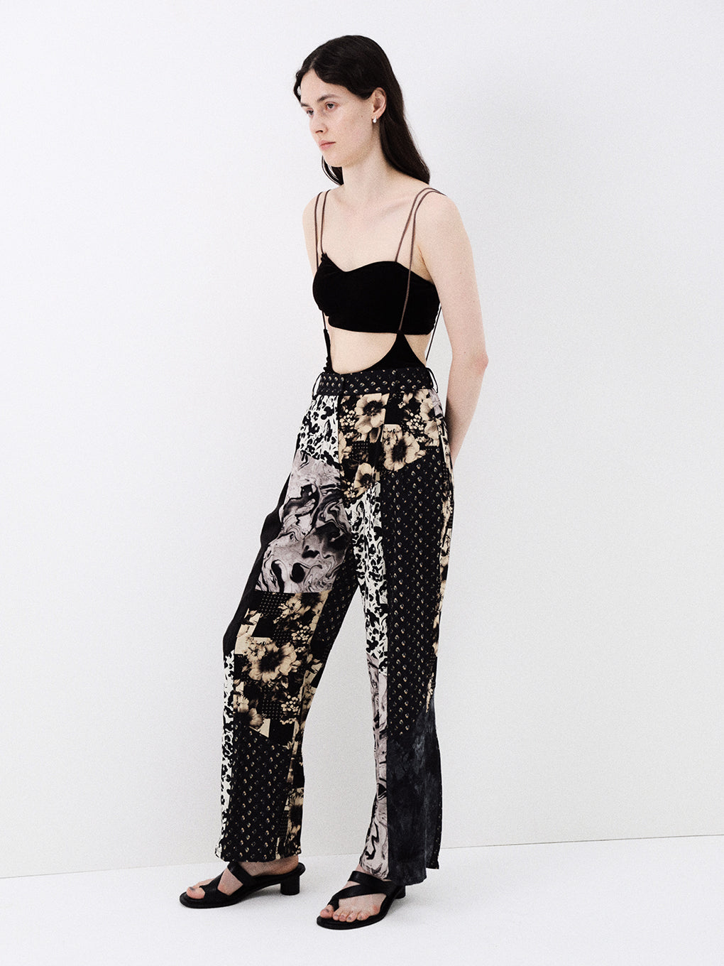 MEDI VARIOUS PATTERN TUCK PANTS
