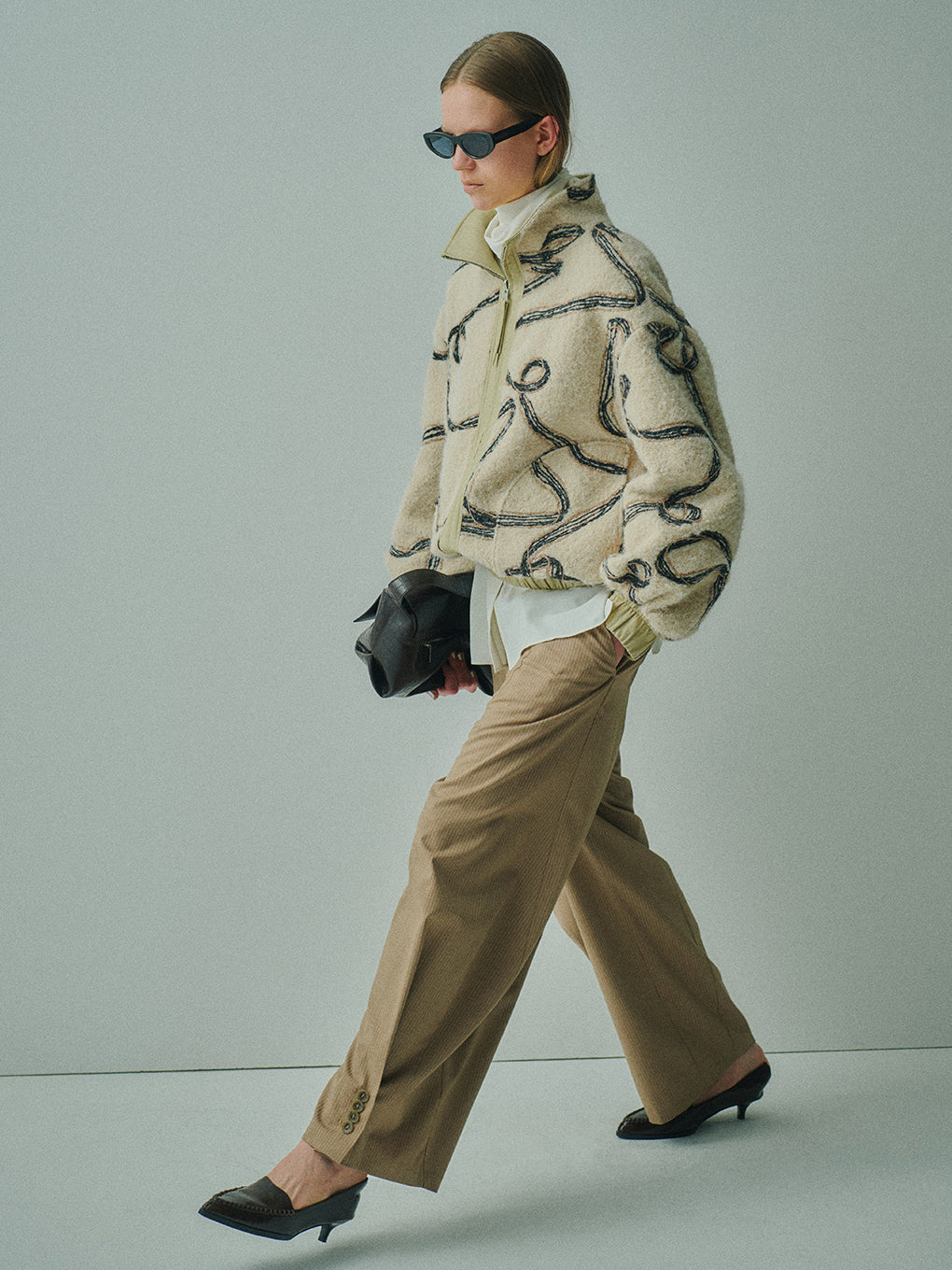 UND REVERSIBLE RIBBON BOA JACKET