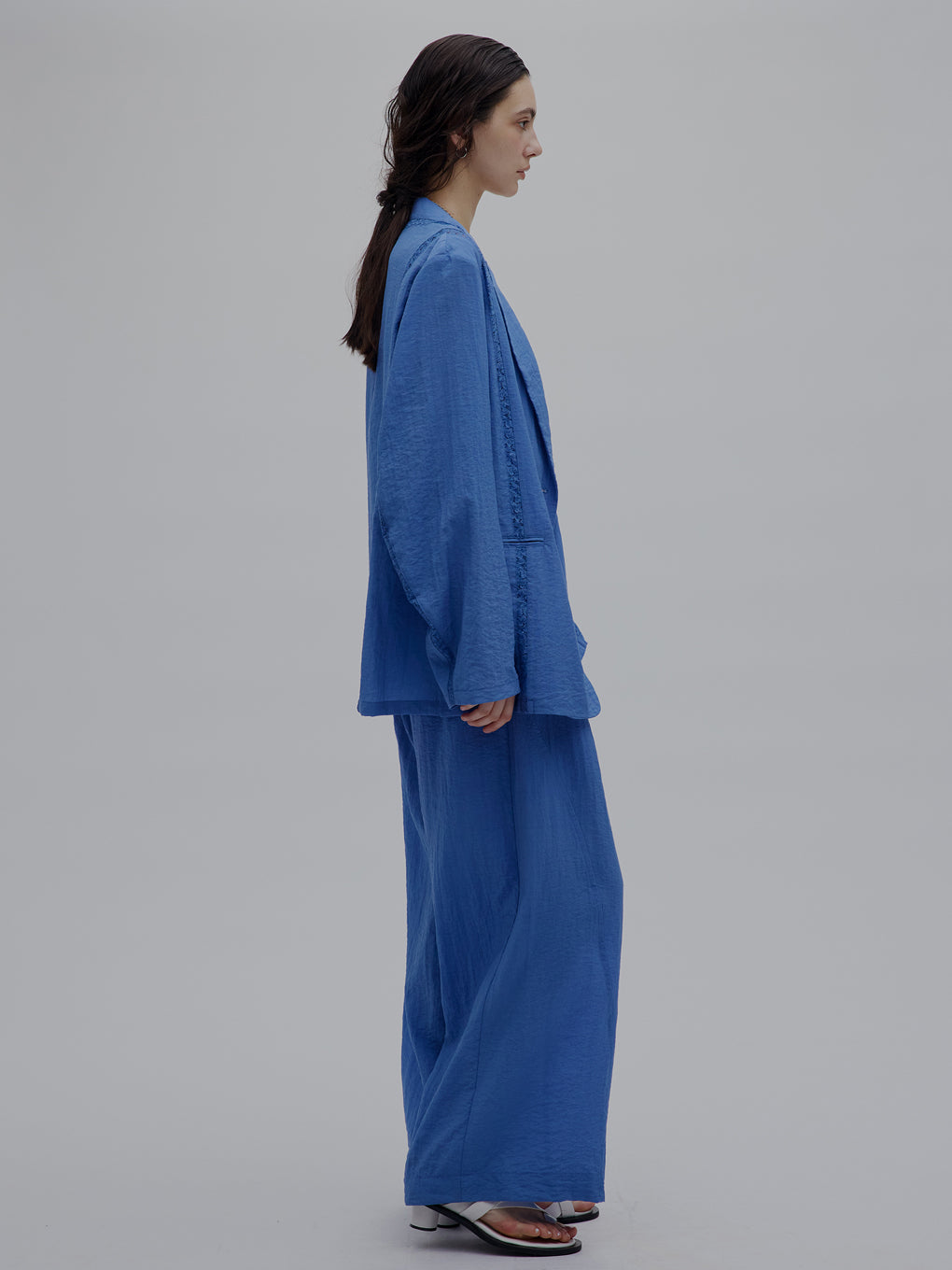 MEDI SLEEVE BELT TUCK PANTS