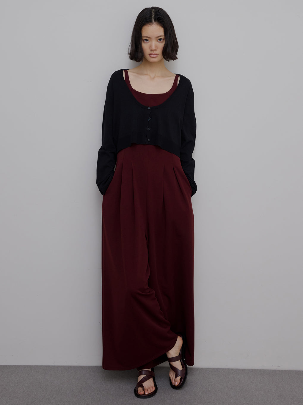 LOW BASIC SHORT KNIT CARDIGAN