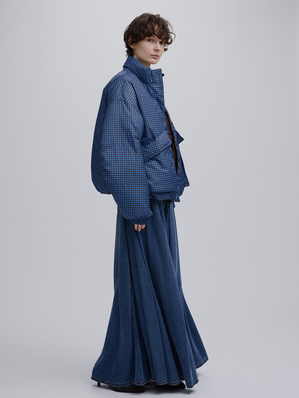NANGA × Ameri REVERSIBLE HOUNDSTOOTH DOWN COAT