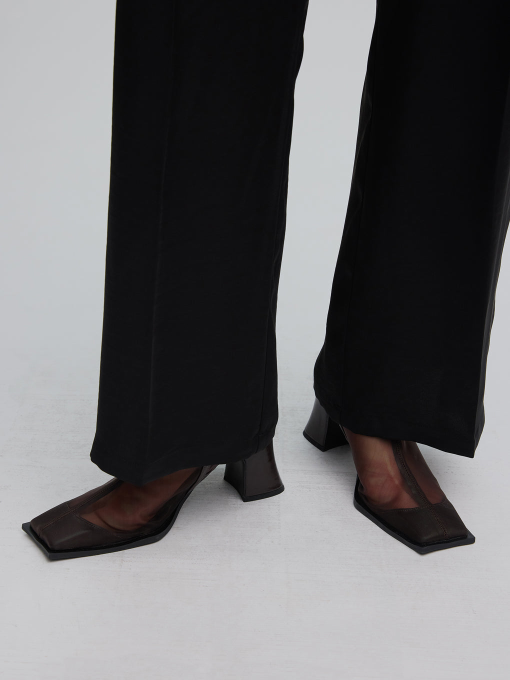 SHEER WAVE TOE BOOTS