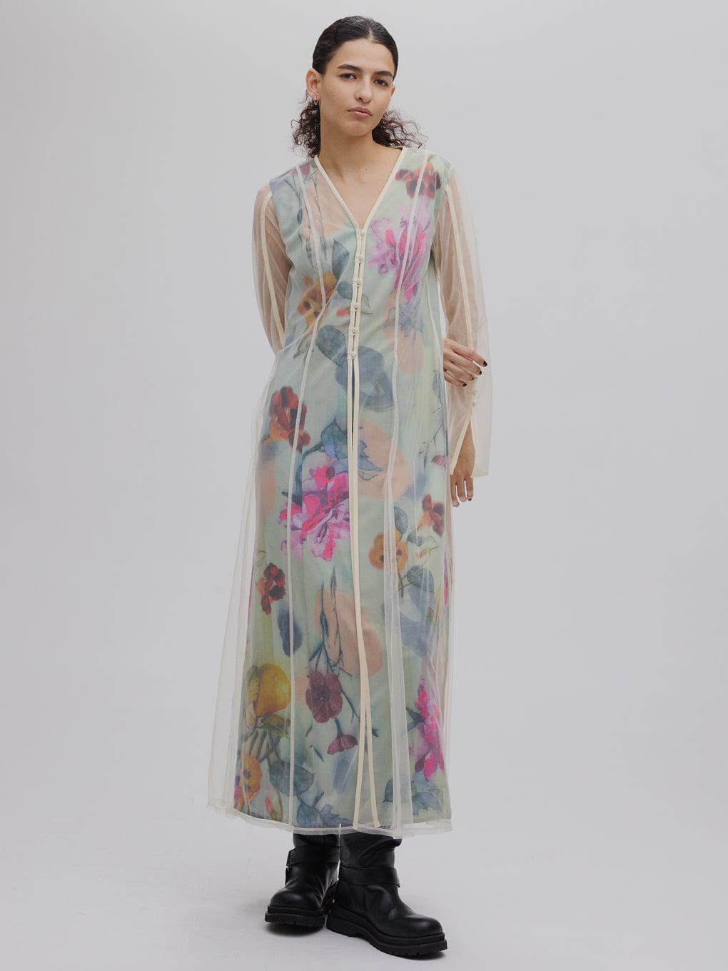 UND GRACE CHIFFON VEIL DRESS