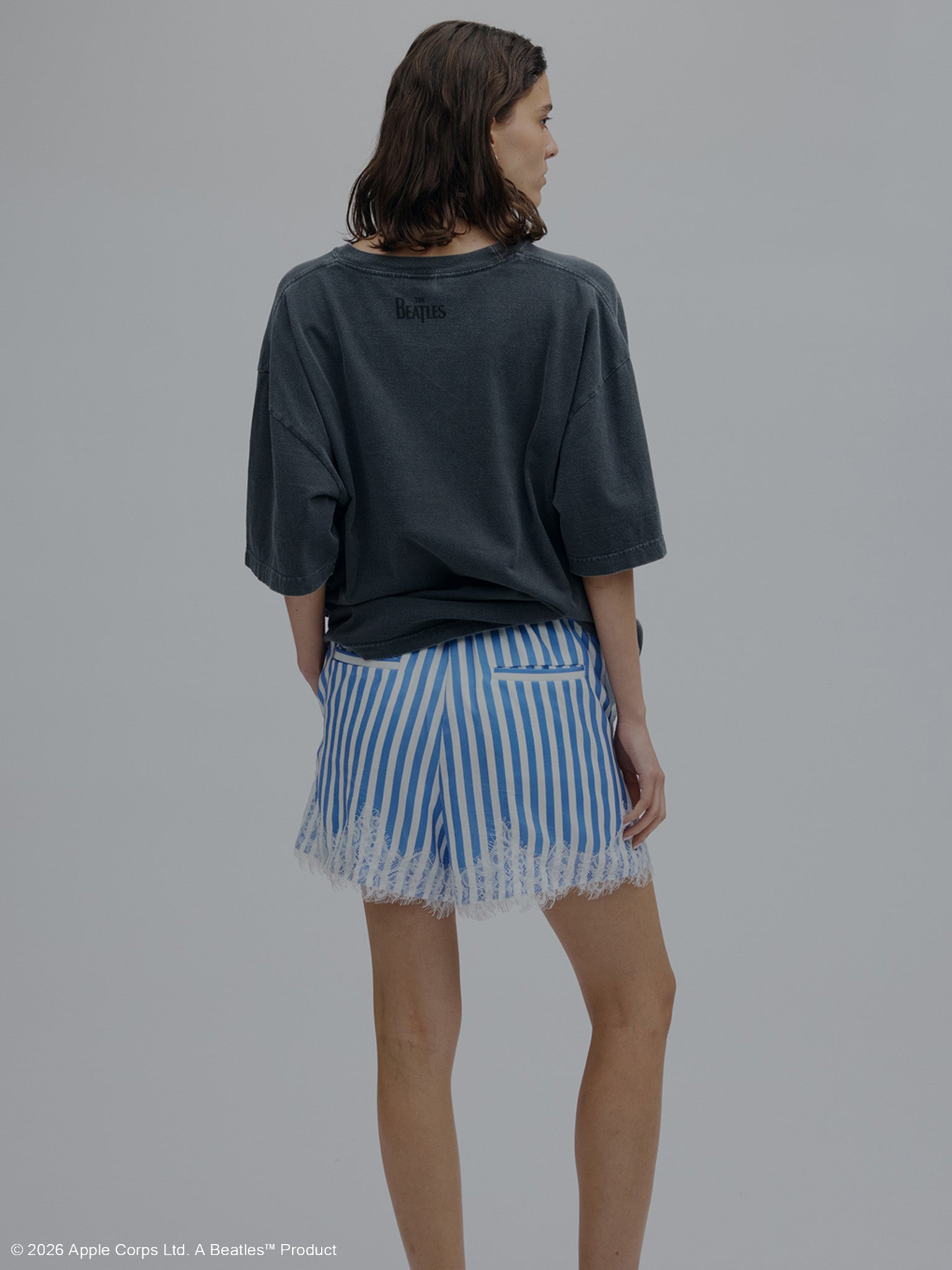 MEDI LACE DOCKING PATTERN SHORTS
