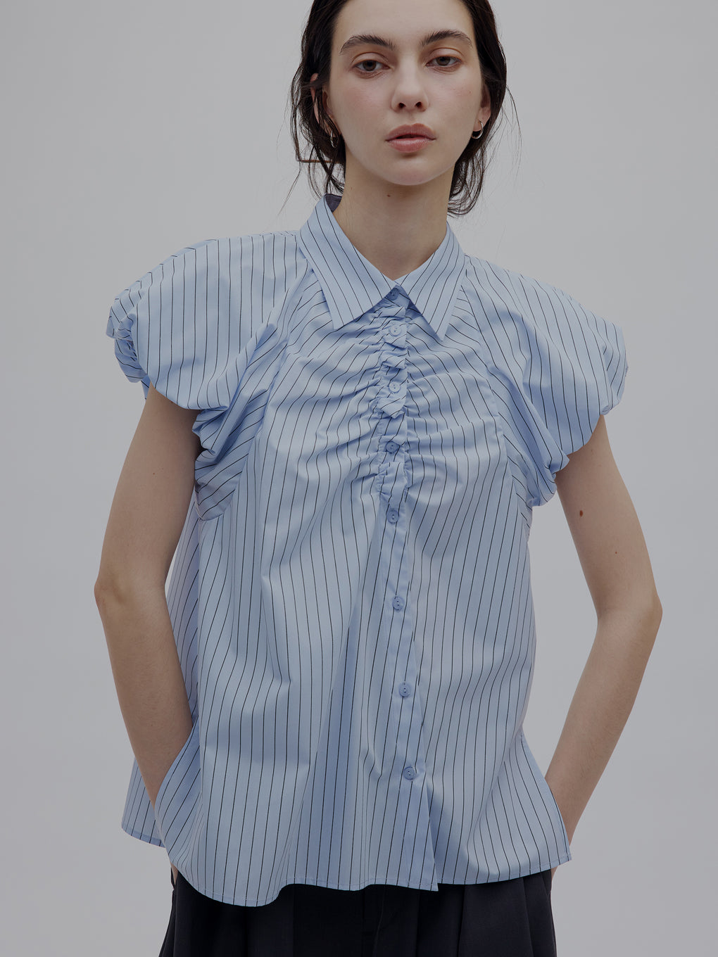 MEDI BALLOON SHOULDER GATHER BLOUSE