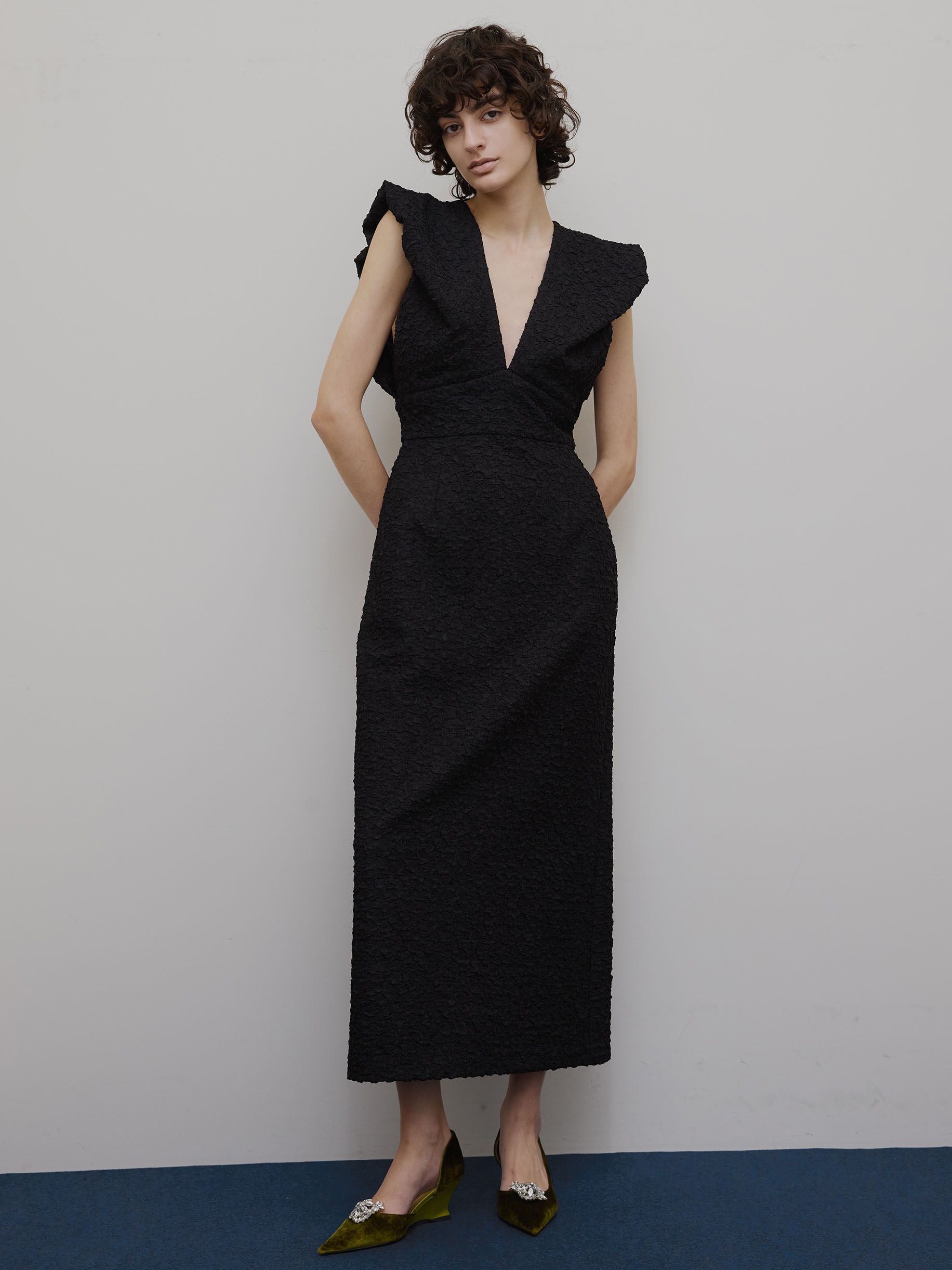 BALLOON SHOULDER DRESS