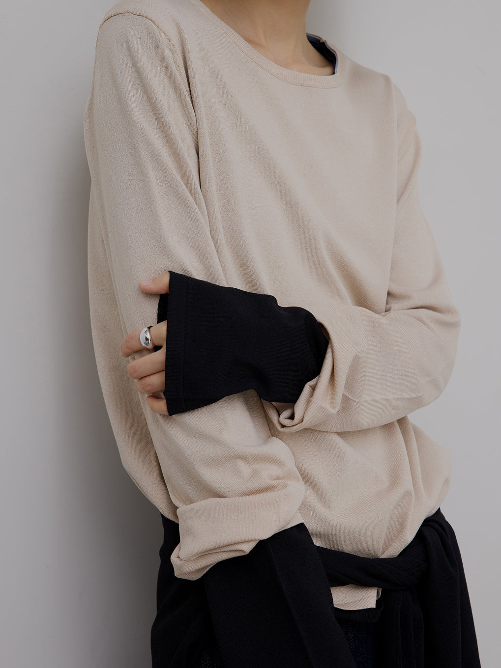 LOW BASIC LONG SLEEVE KNIT TOP