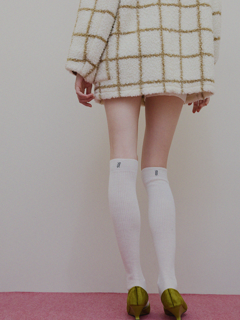 Tabio×Ameri BACK EMBROIDERY LOOSE SOCKS