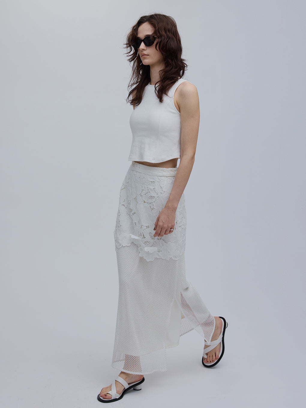 MEDI CUTWORK 3D LACE MOTIF LAYERED SKIRT