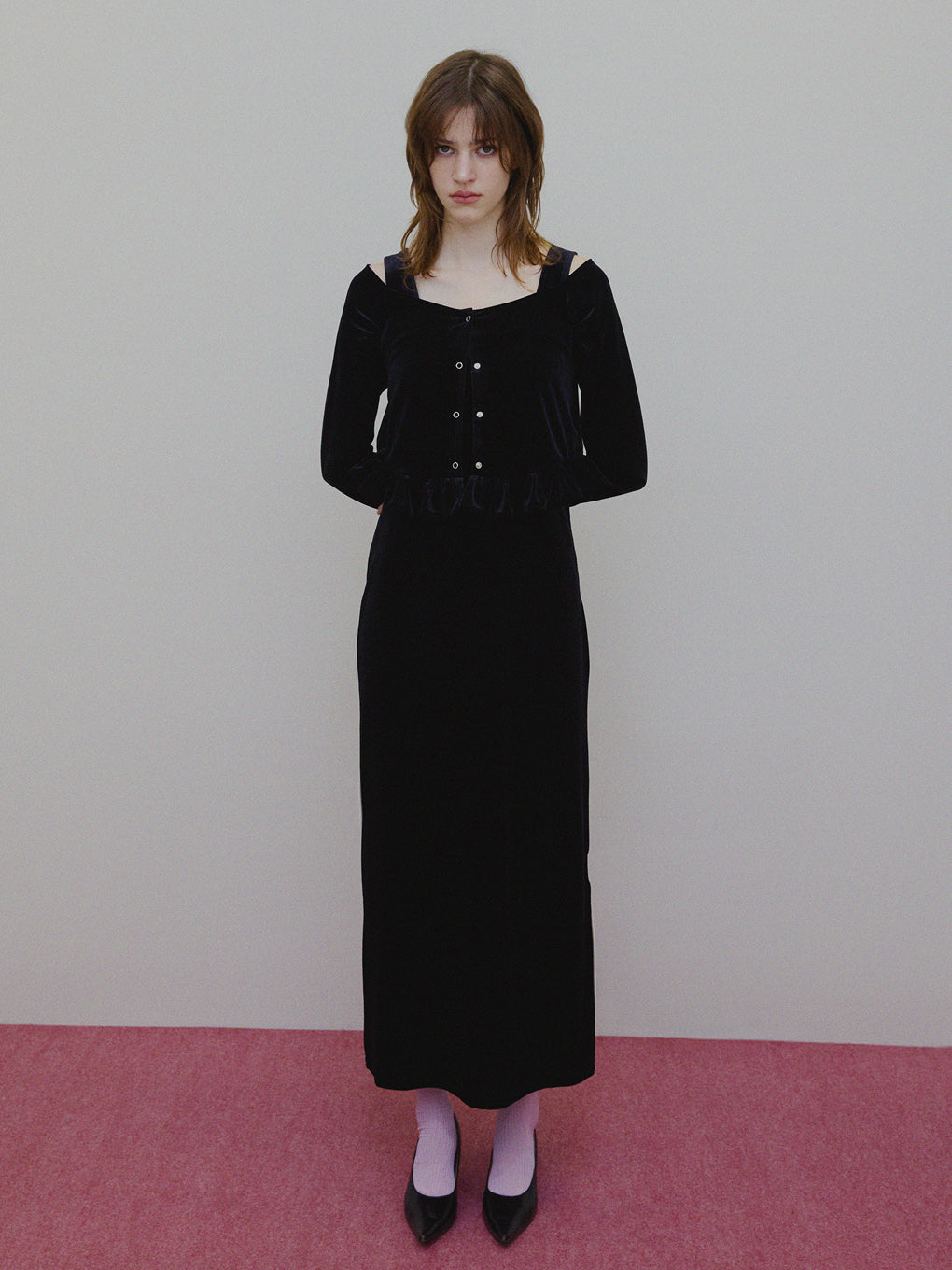 UND OFF SHOULDER VELOUR CARDIGAN SET DRESS