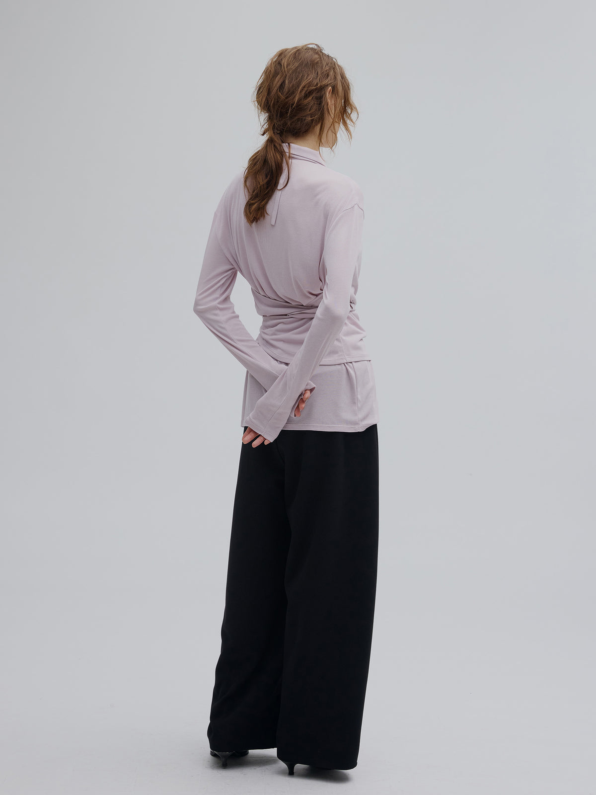 HALTER DRAPE DOCKING CUT TOP