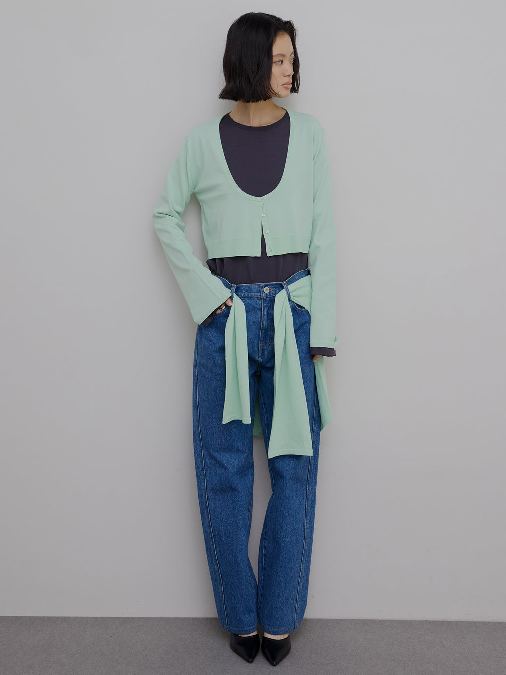 LOW BASIC SHORT KNIT CARDIGAN