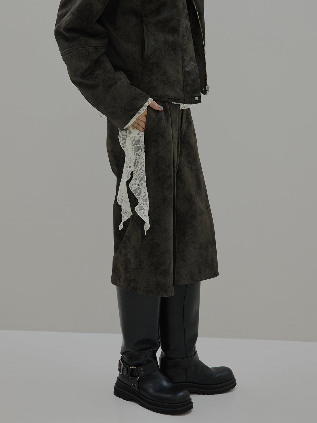 UND CRUSHED BERMUDA PANTS