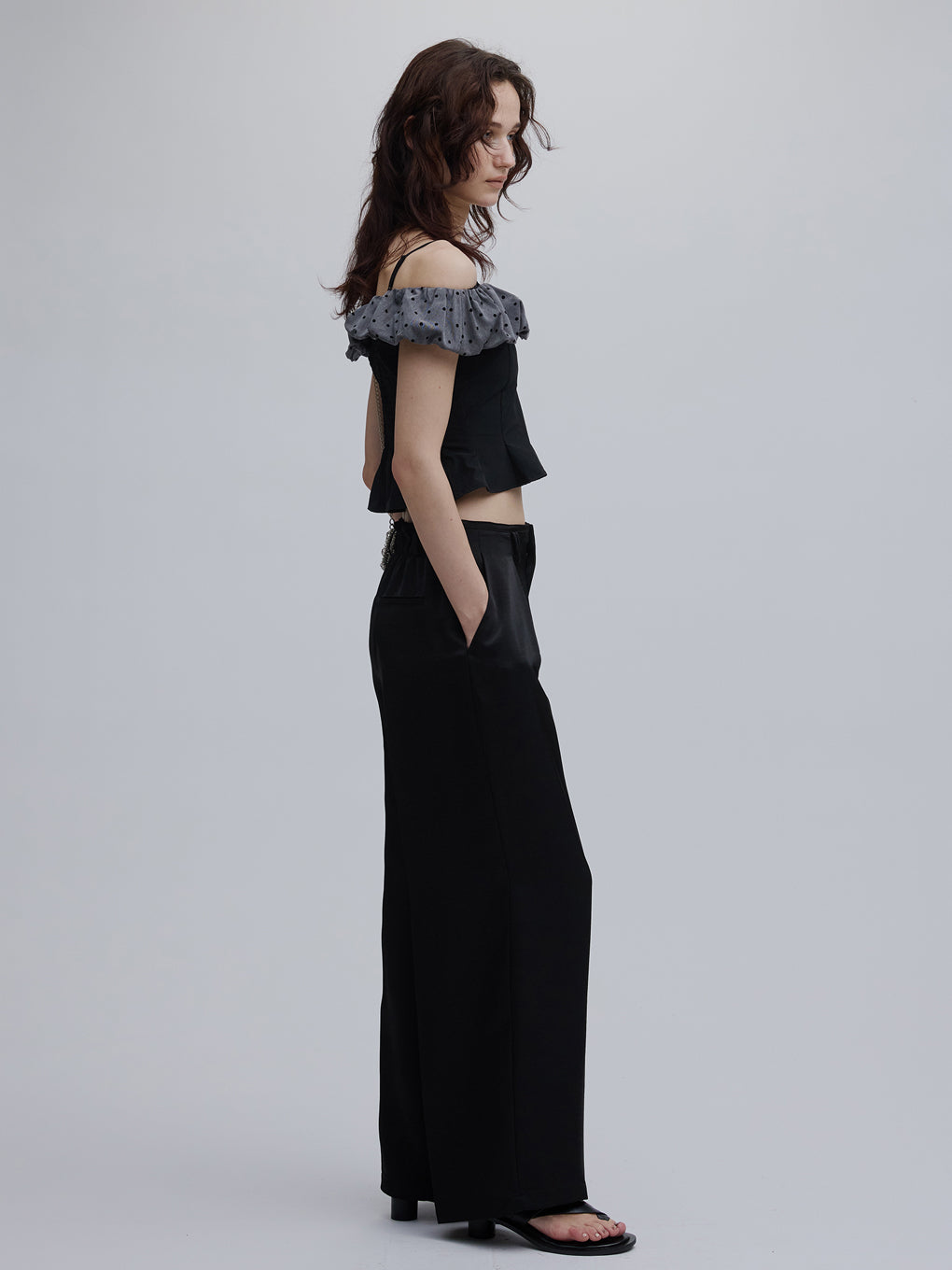 OFF SHOULDER COMPACT PUFF TOP