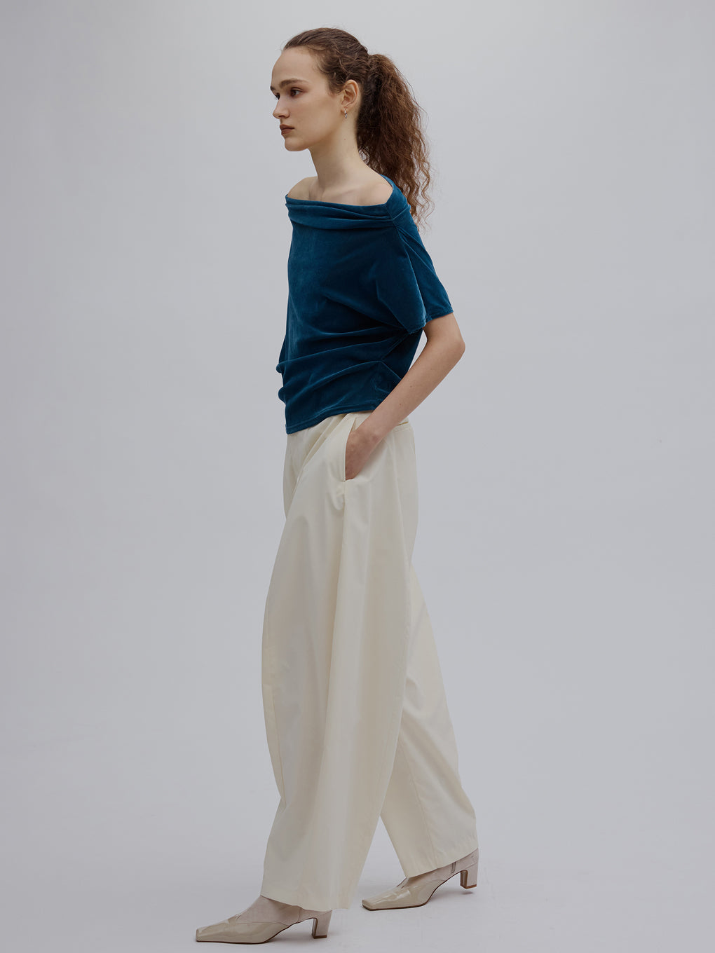 2WAY DRAPE VELOUR TOP