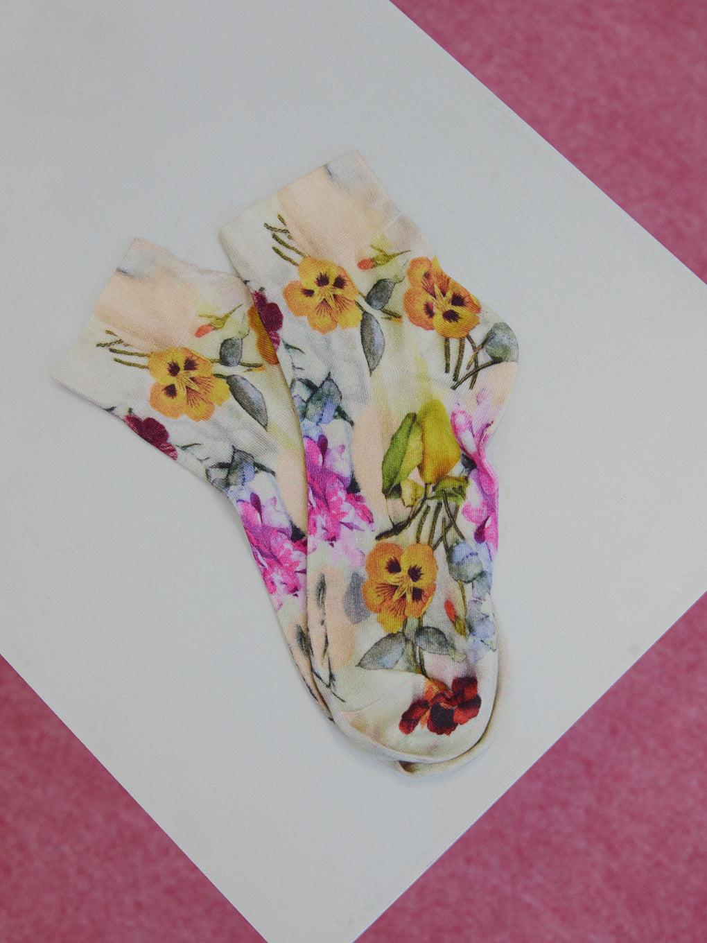 Tabio × Ameri GRACE PRINT SOCKS