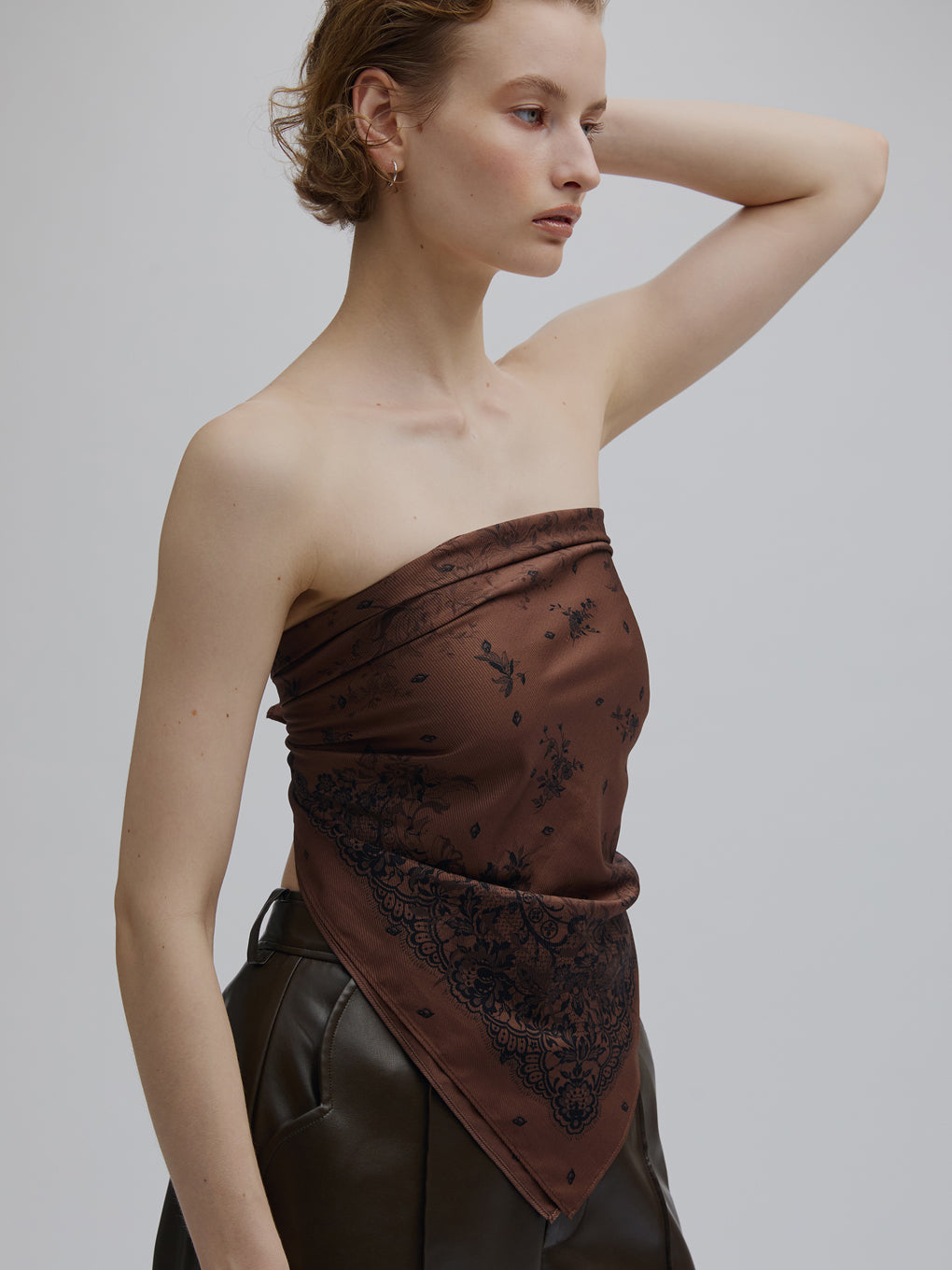 FLORAL LACE PRINT SCARF