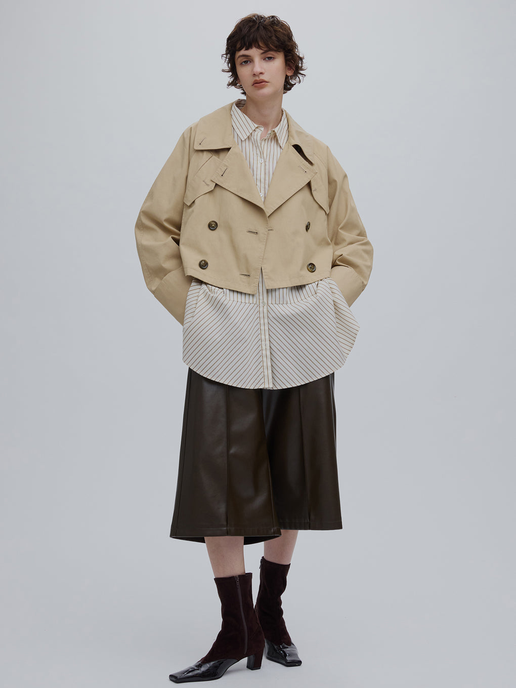 SYNTHETIC LEATHER BERMUDA PANTS