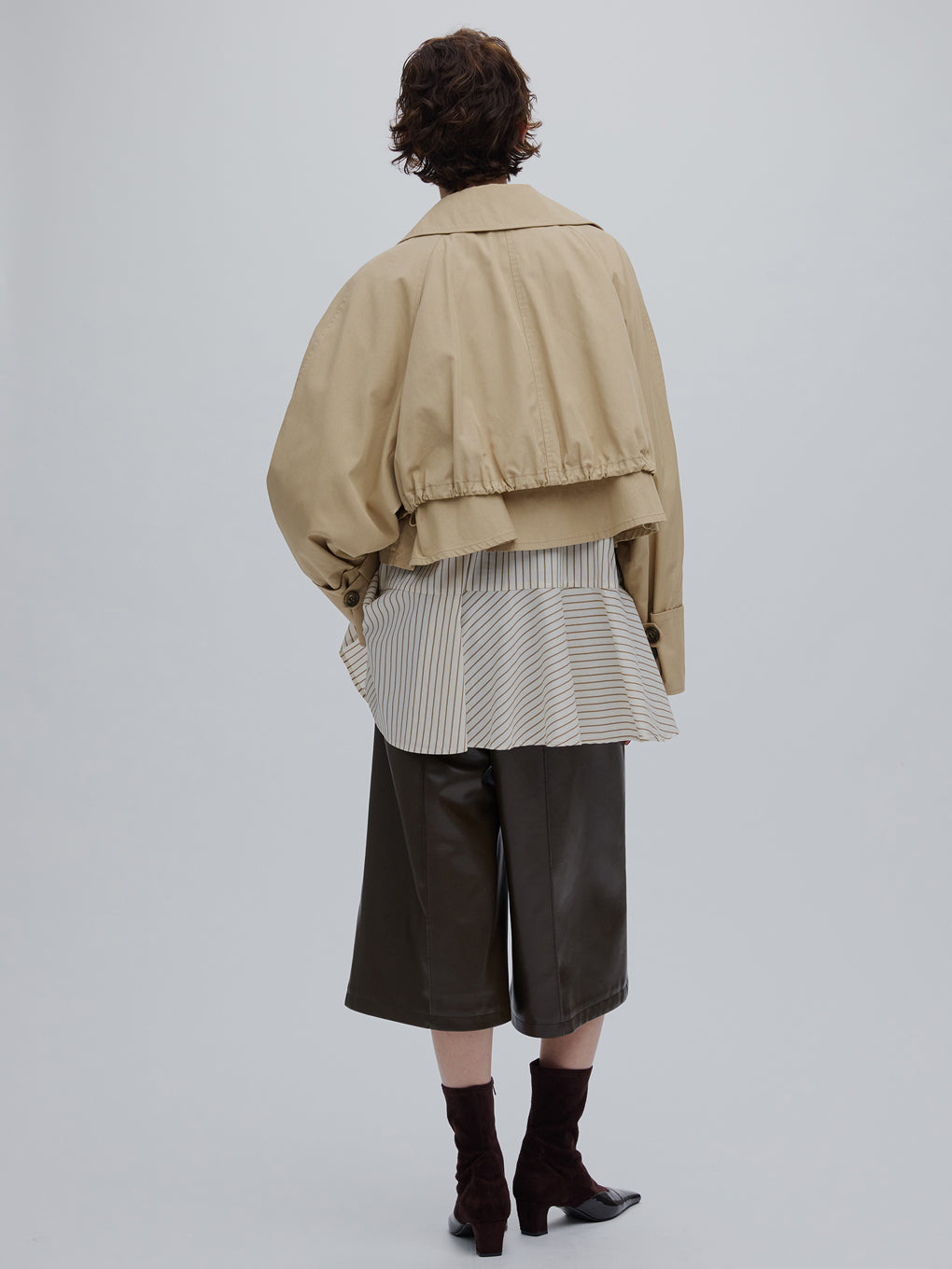 SYNTHETIC LEATHER BERMUDA PANTS