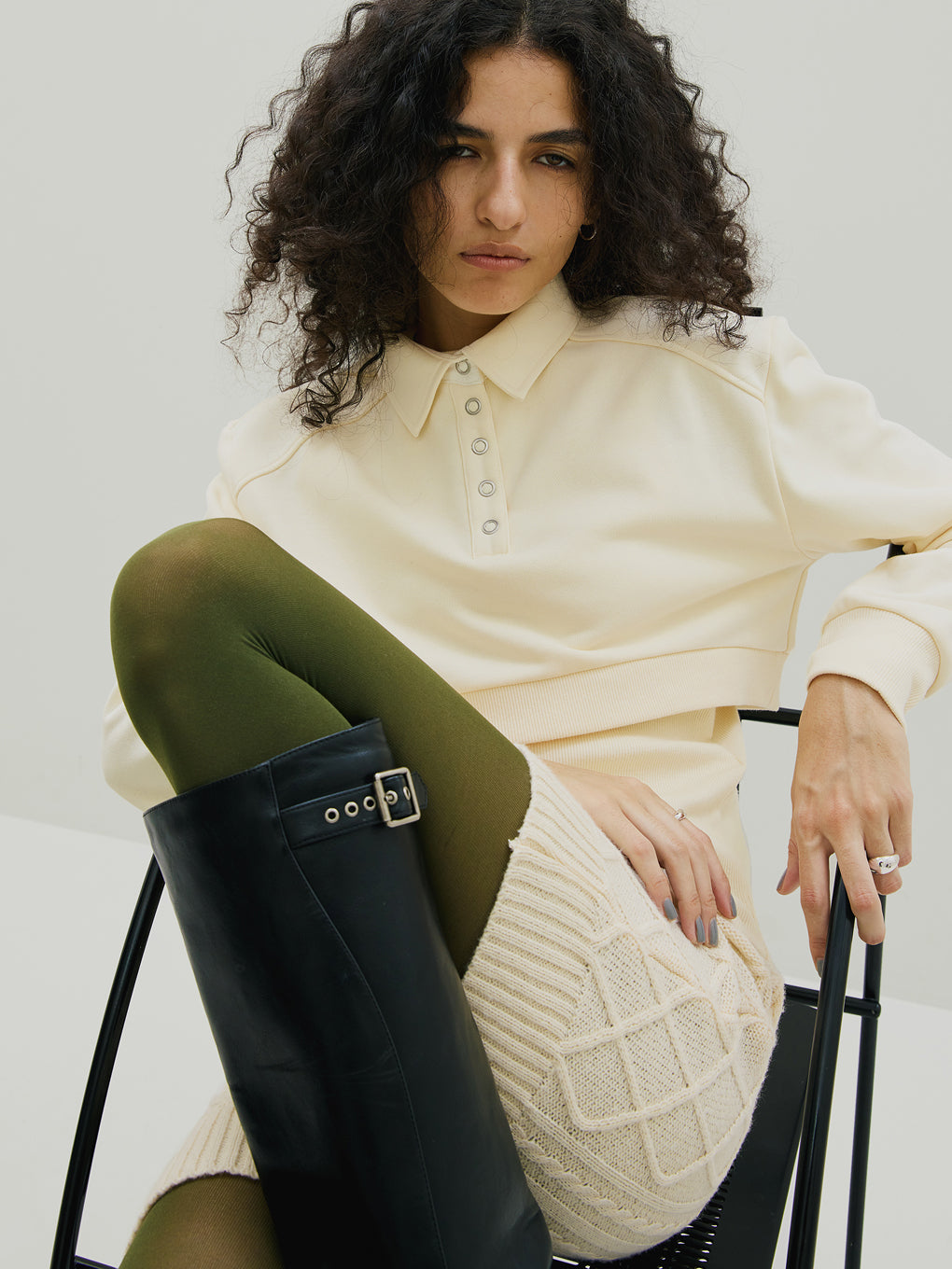 UND BOX SHOULDER CUT TOP