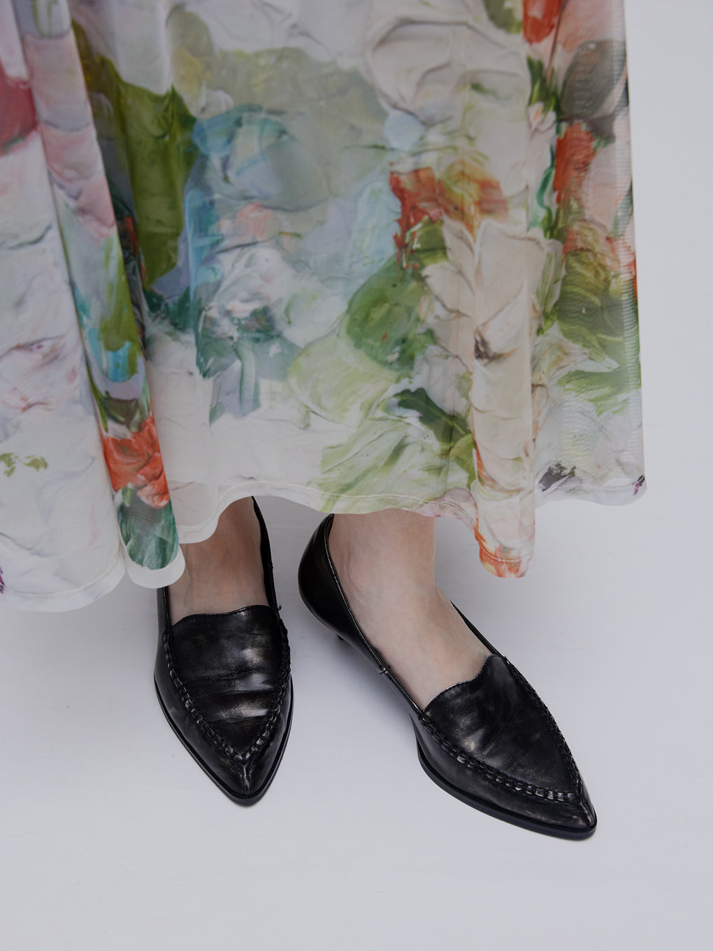 UND BLANKET STITCH LOAFER PUMPS