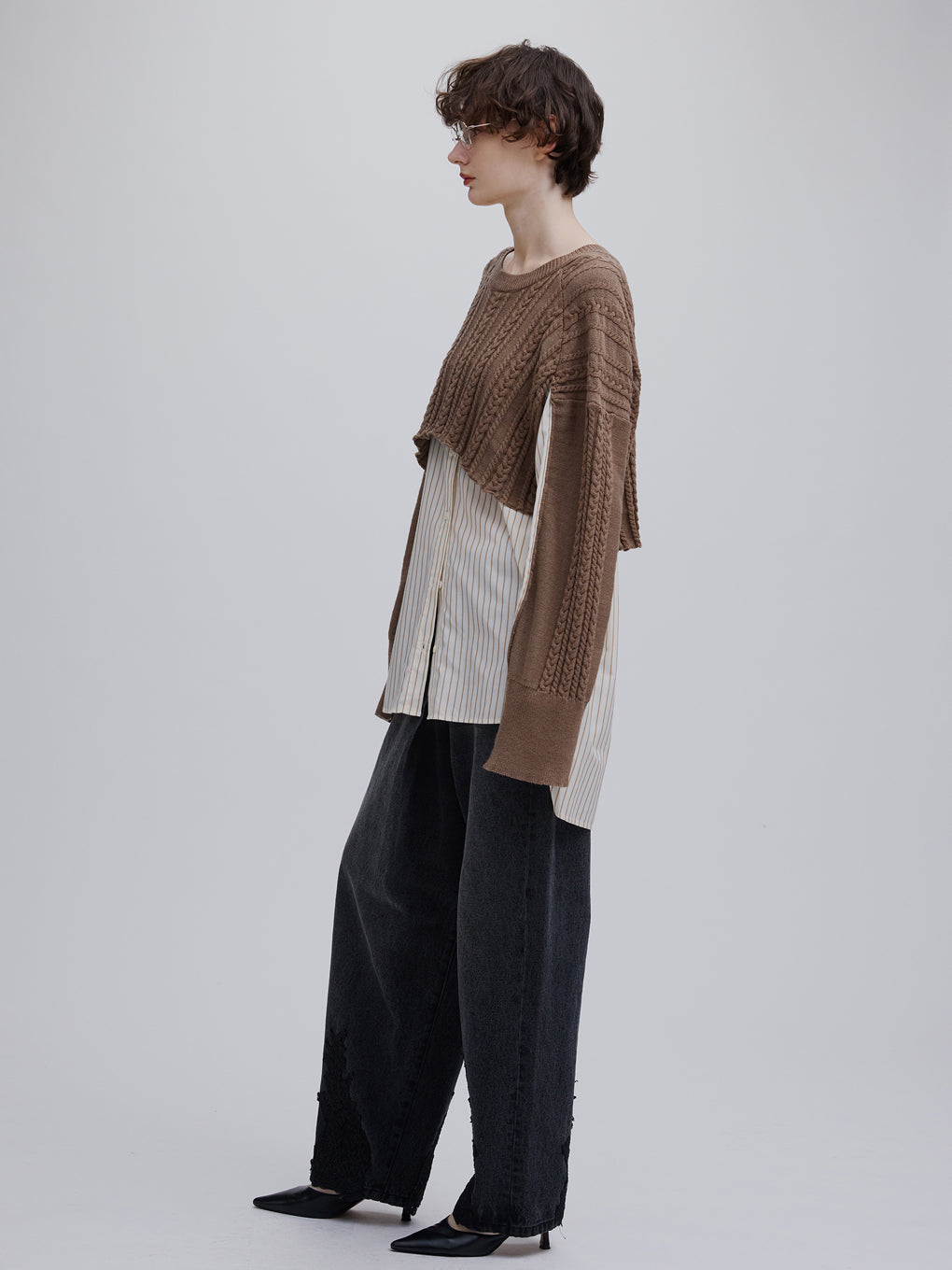 UND WIDE TUCK LACE DENIM PANTS