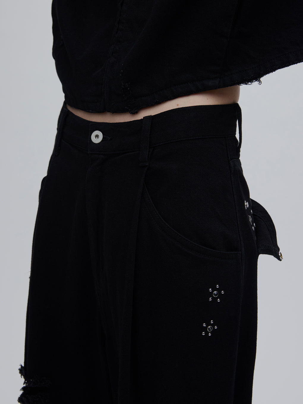 TATTOO STUDS DENIM PANTS