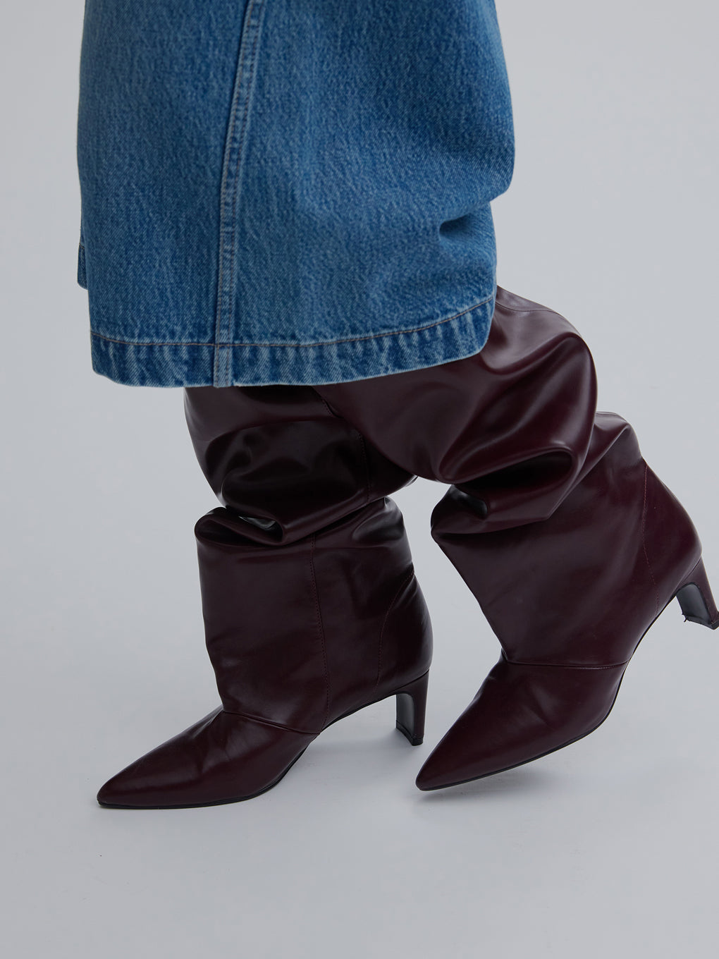 WIDE BAGGY BOOTS