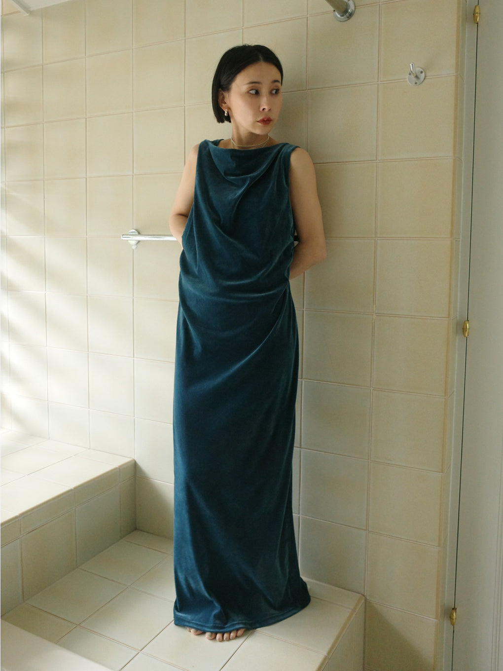 ワンピース shirring drape velour dress DRAPE CURVE VELOUR DRESS
