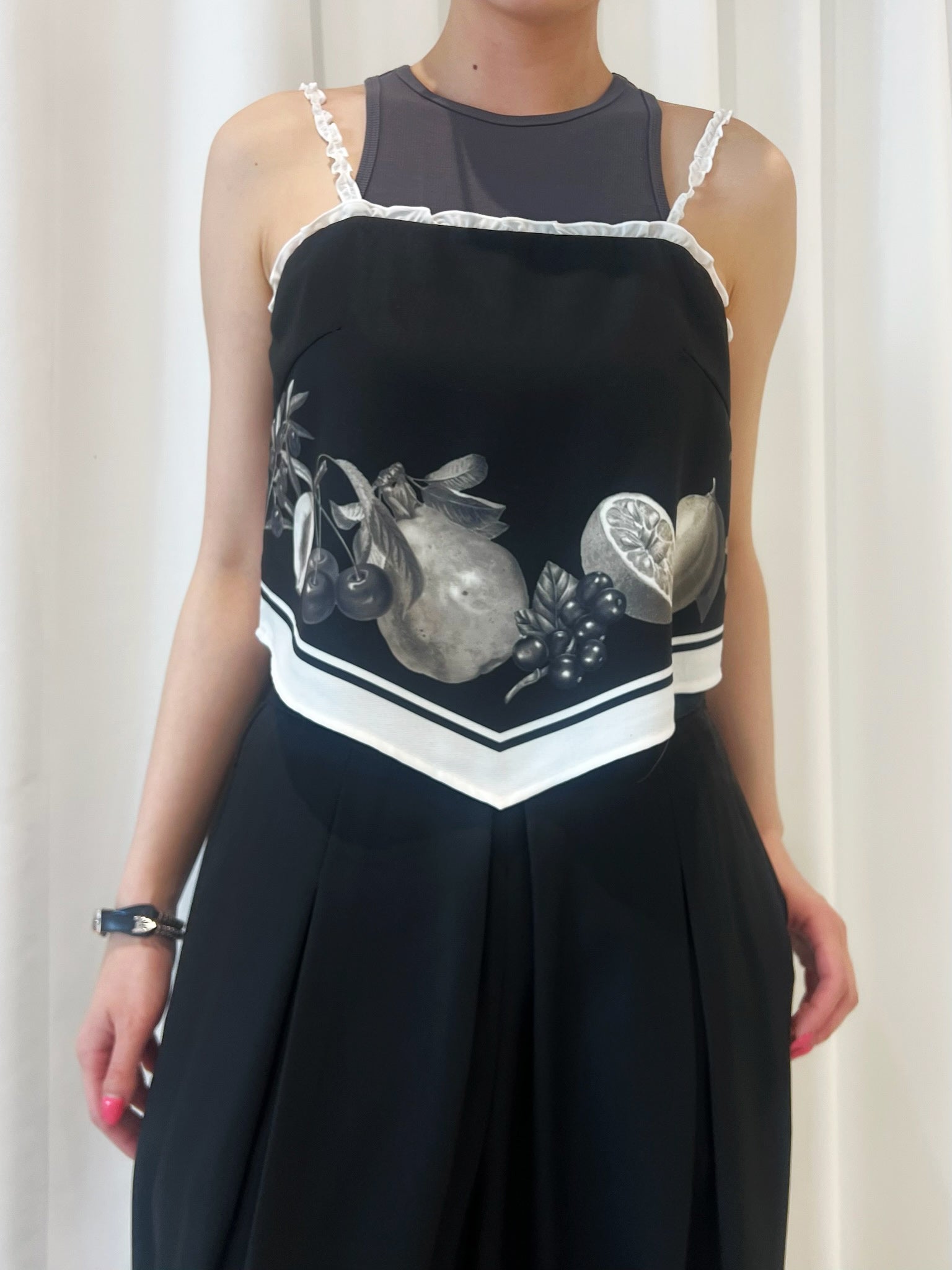 MEDI FRUIT SCARF PATTERN CAMI TOP