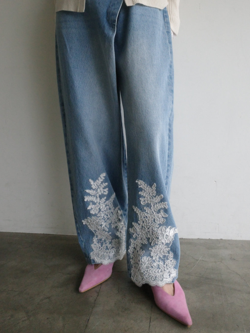 THEREDTHREAD デニムパンツ レース装飾【外で試着2回程度】 UND WIDE TUCK LACE DENIM PANTS