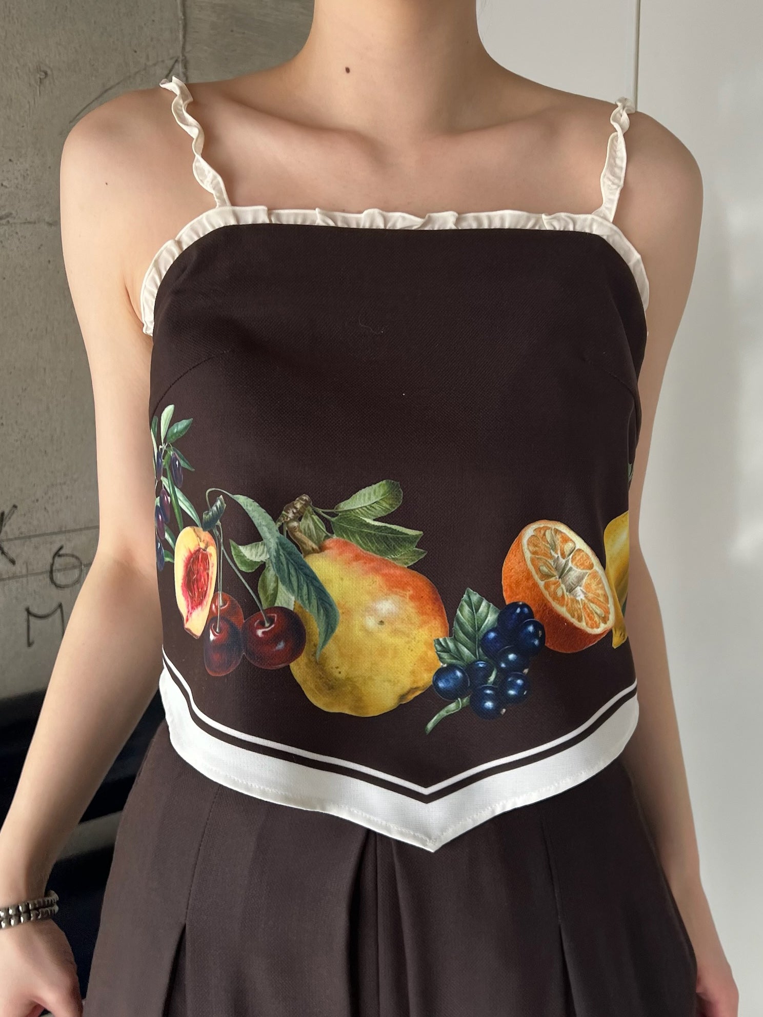 MEDI FRUIT SCARF PATTERN CAMI TOP