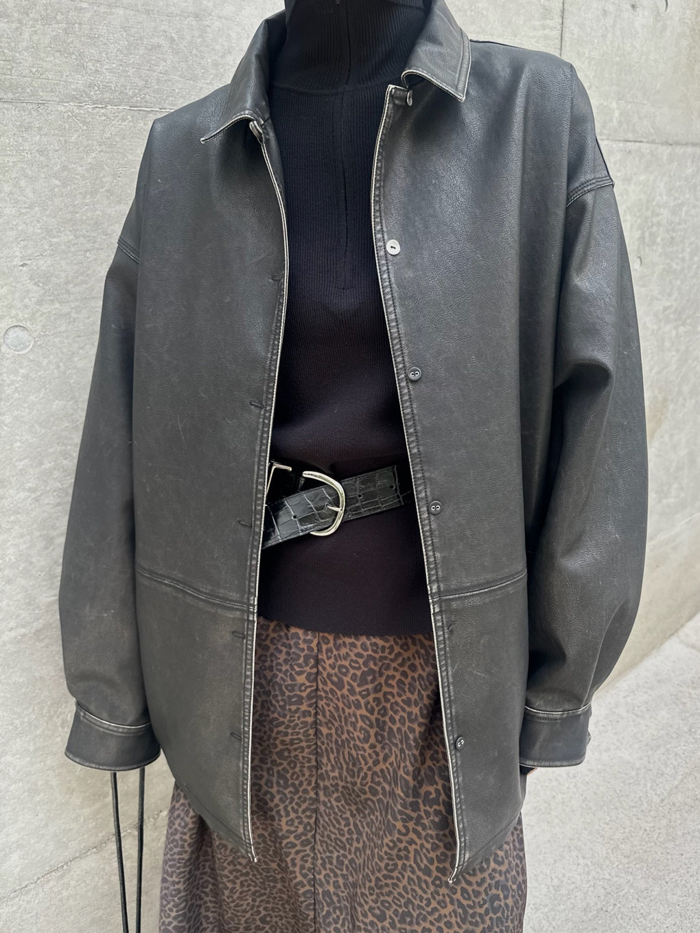 PINTUCK SYNTHETIC LEATHER SHIRT