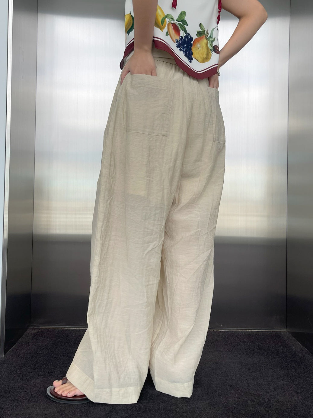 MEDI SLEEVE BELT TUCK PANTS