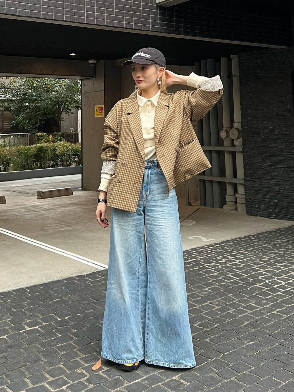 OVER WIDE SHOULDER JACKET