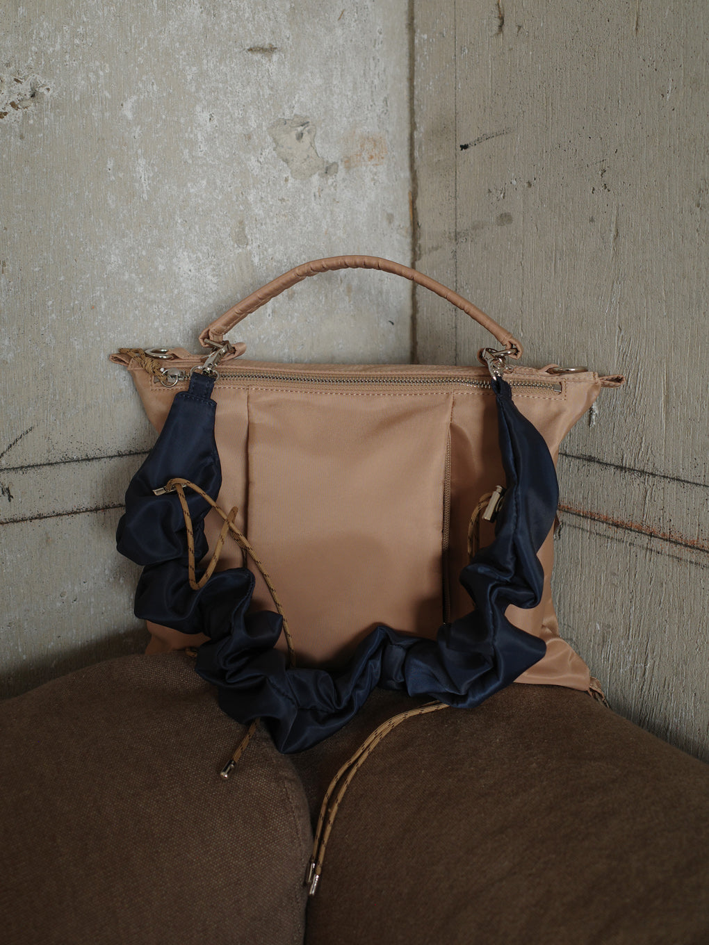 MEDI PUFFY TWIN FORM NYLON BAG