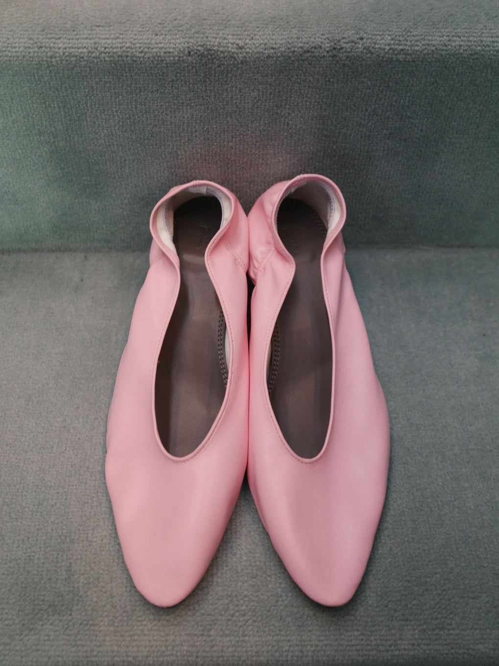 ULTRA SOFT LOW HEEL PUMPS